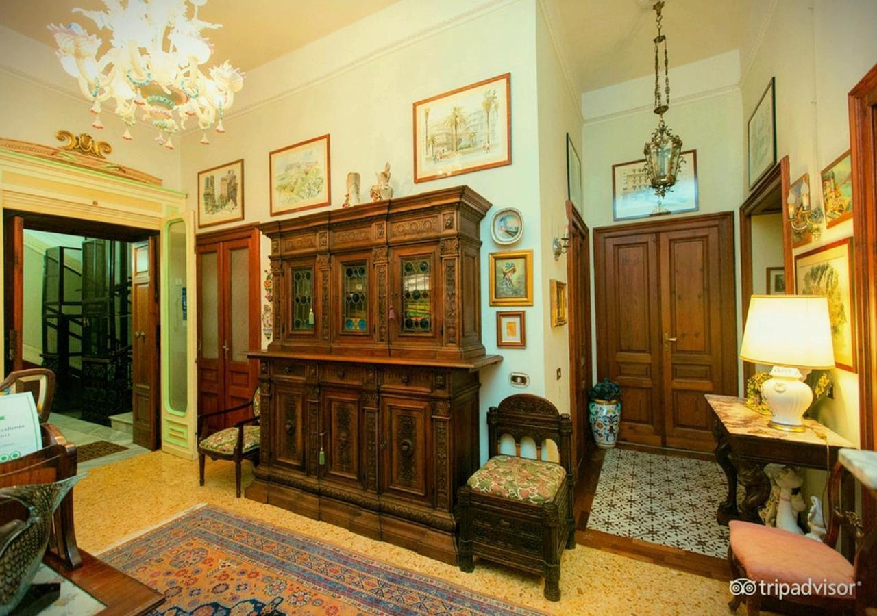 B&B Atmosfere Del Centro Storico Наполи Екстериор снимка