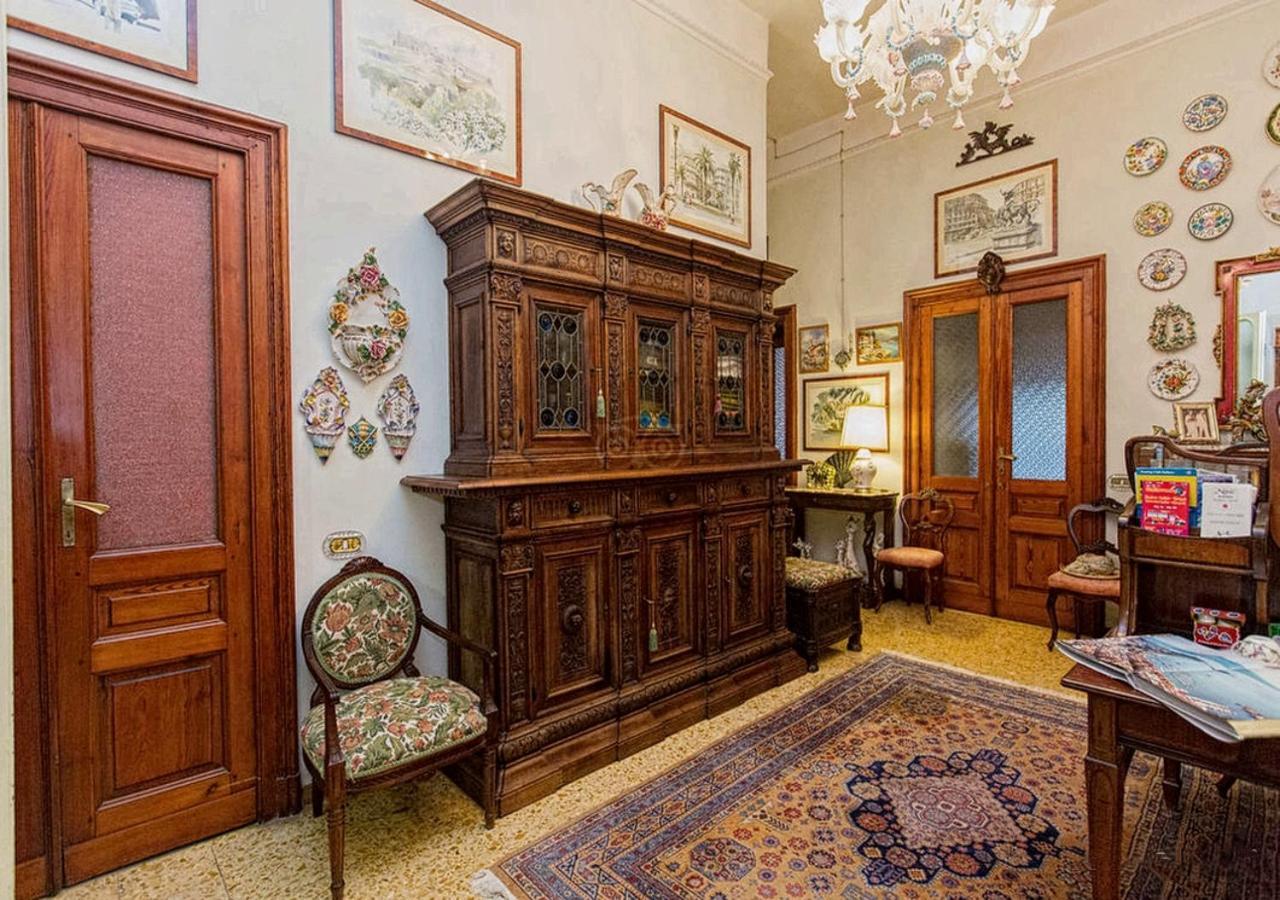 B&B Atmosfere Del Centro Storico Наполи Екстериор снимка