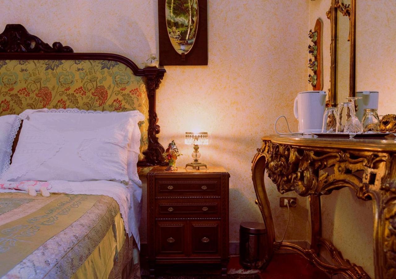 B&B Atmosfere Del Centro Storico Наполи Екстериор снимка