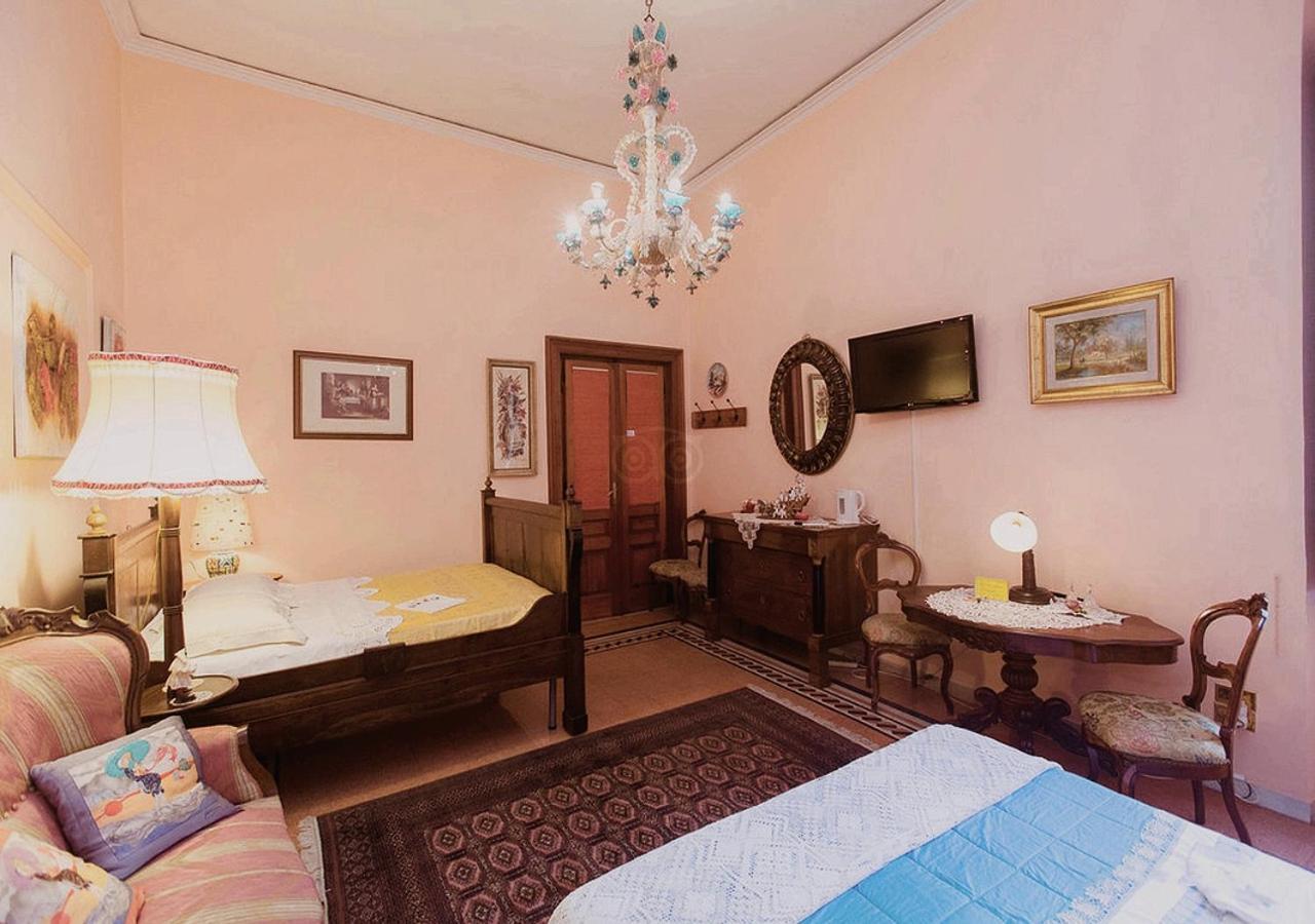 B&B Atmosfere Del Centro Storico Наполи Екстериор снимка