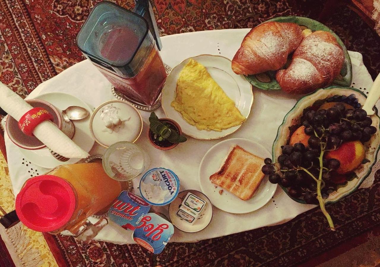 B&B Atmosfere Del Centro Storico Наполи Екстериор снимка