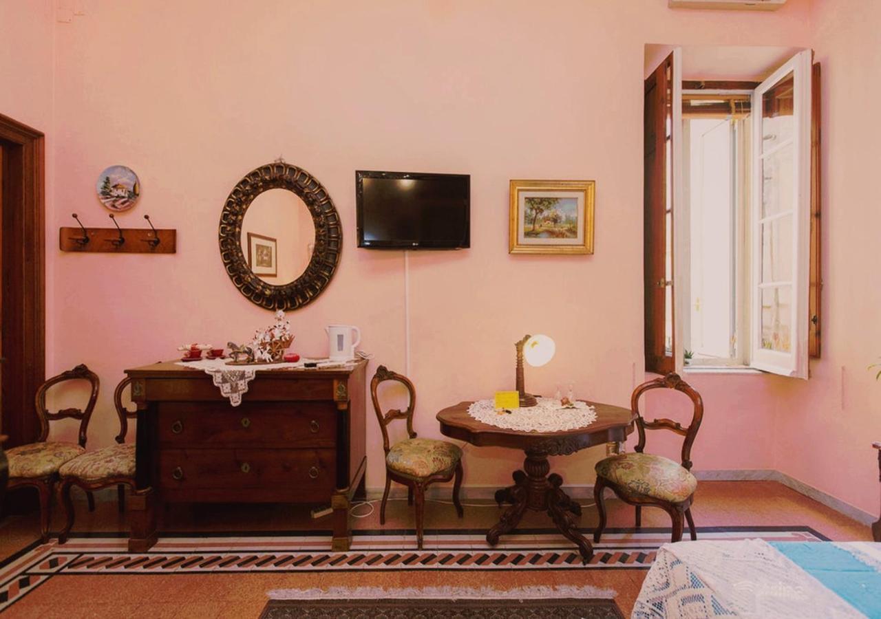 B&B Atmosfere Del Centro Storico Наполи Екстериор снимка