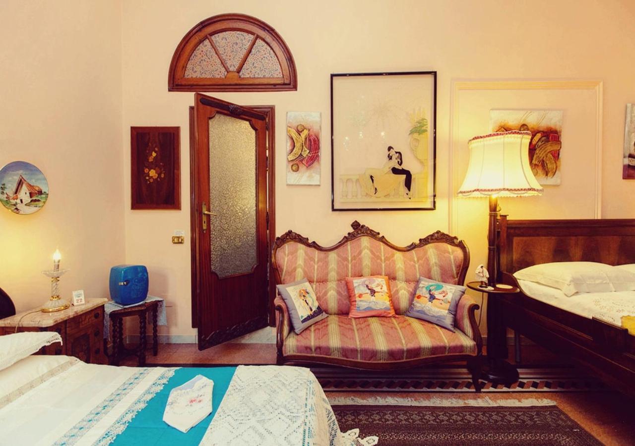 B&B Atmosfere Del Centro Storico Наполи Екстериор снимка