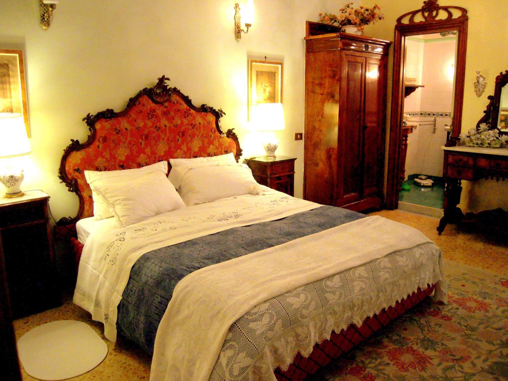 B&B Atmosfere Del Centro Storico Наполи Екстериор снимка